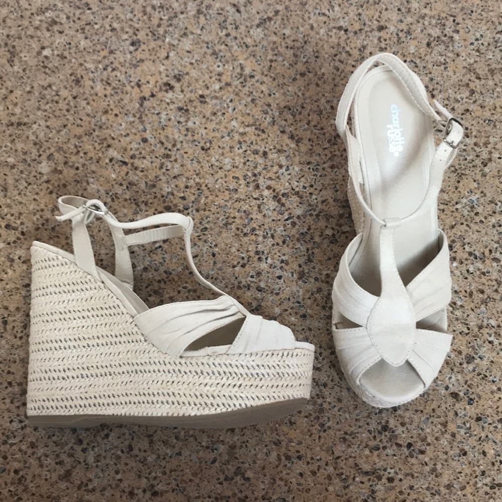 ☀️ Nude wedges size 10 ☀️